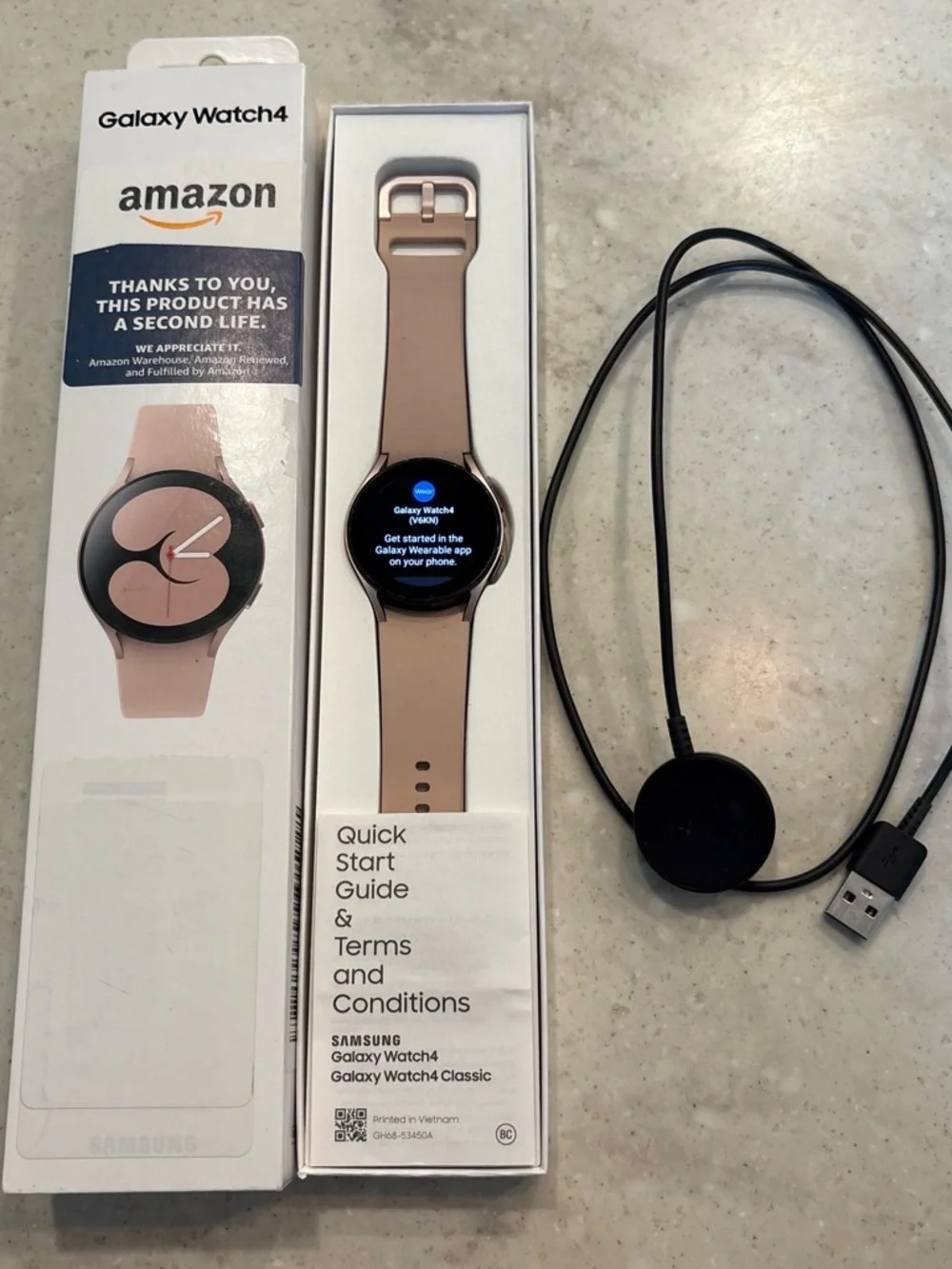 Samsung Galaxy Watch4 Classic in Rose Gold Pink Strap